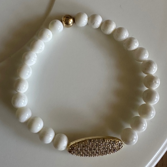 Compressed Shell Stretch Bracelet with Gold Pave Connector - Picture 4 of 9